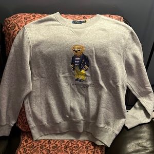 This is an xl Ralph Lauren sweater